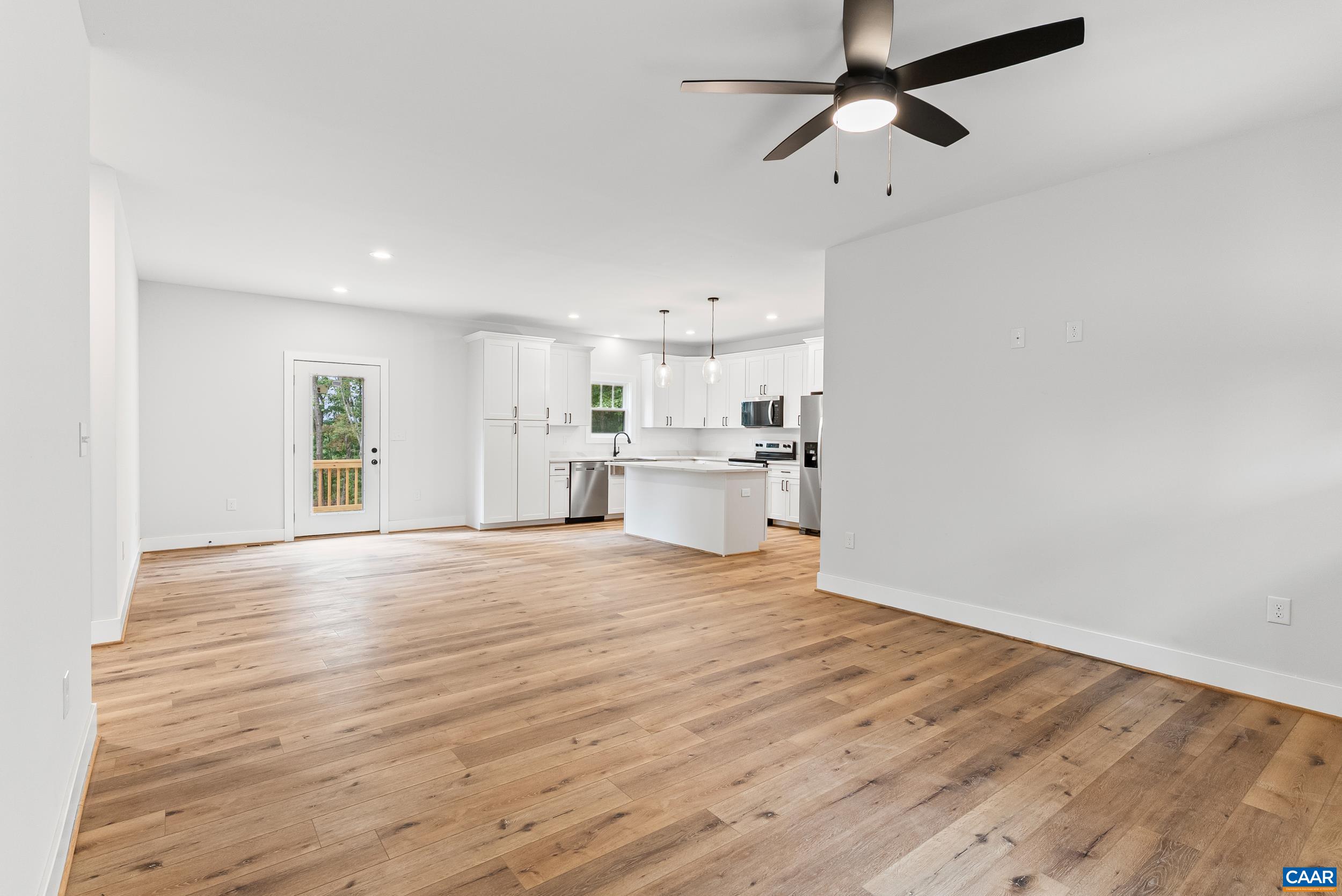 594 Community Road Dillwyn, VA 23936 - Photo 14 of 48