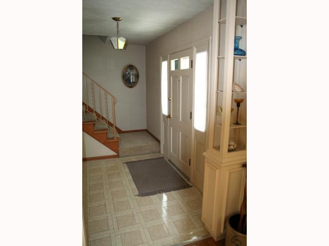 863 Cummington Road Columbus, OH 43213 - Photo 2 of 18 Gallery Image 2