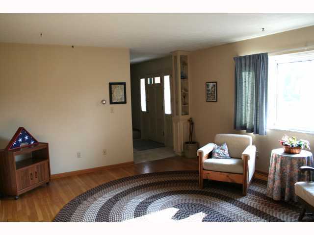 863 Cummington Road Columbus, OH 43213 - Photo 4 of 18 Gallery Image 4