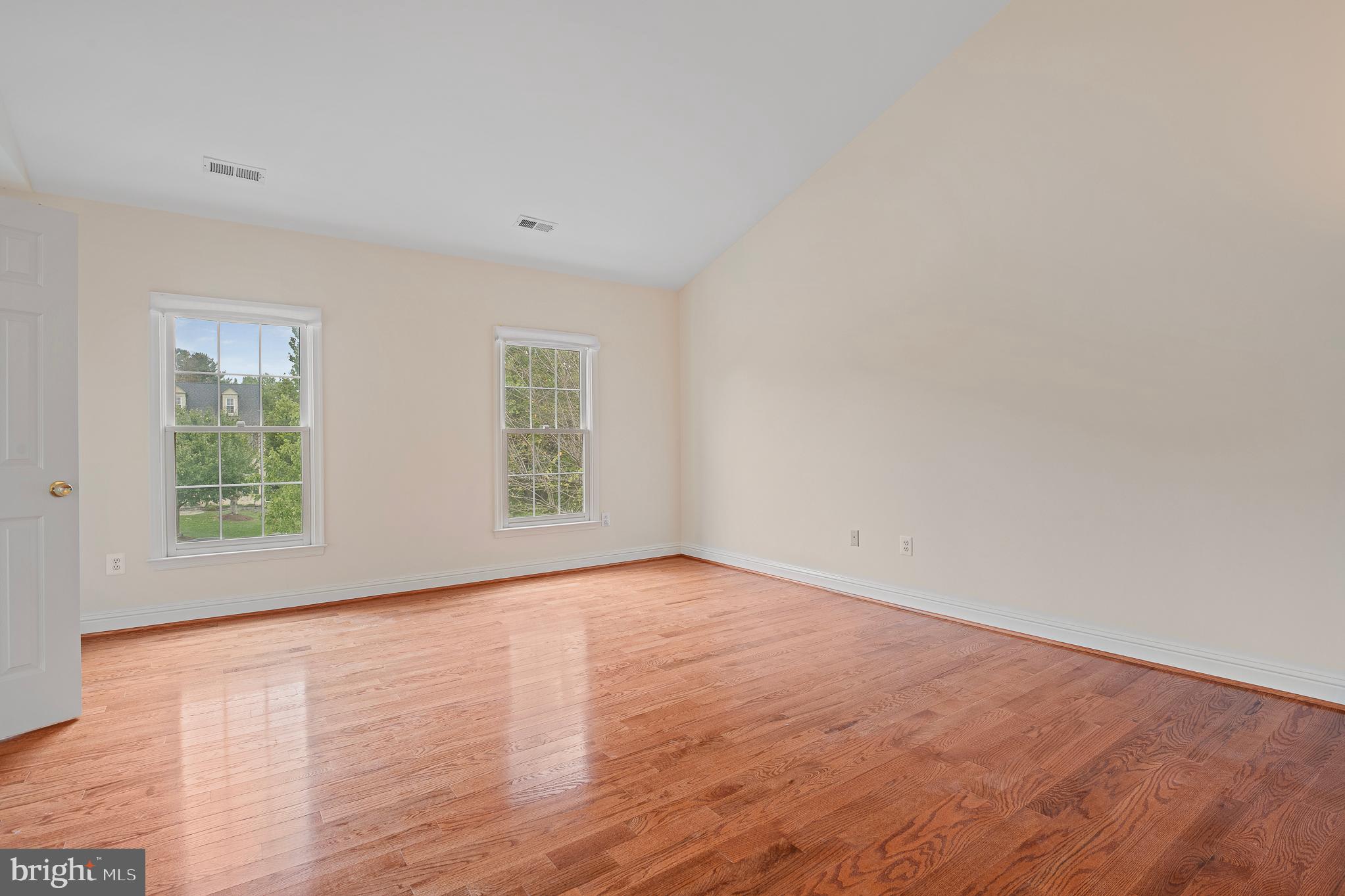 10604 Maplecrest Lane Potomac, MD 20854 - Photo 30 of 81 MB