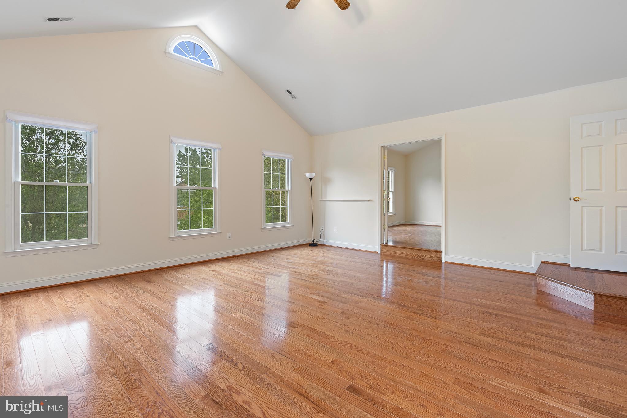 10604 Maplecrest Lane Potomac, MD 20854 - Photo 32 of 81 MB
