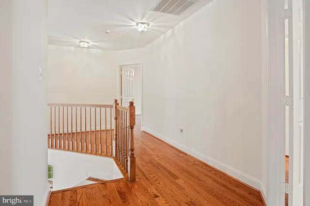 $1,470,000 | 10604 Maplecrest Lane, Potomac, MD 20854