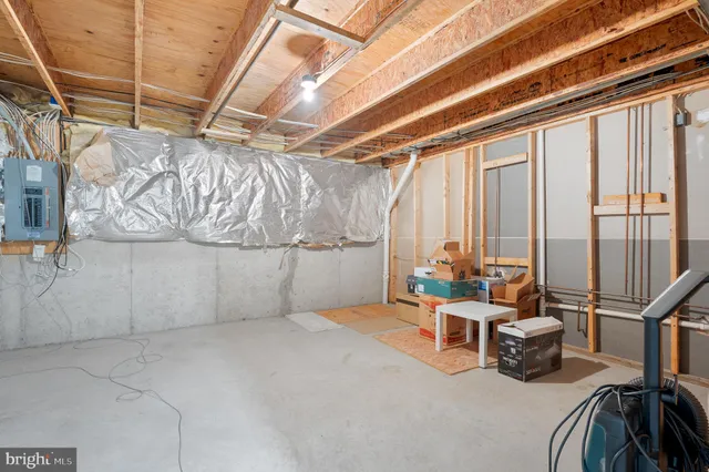 $1,470,000 | 10604 Maplecrest Lane, Potomac, MD 20854