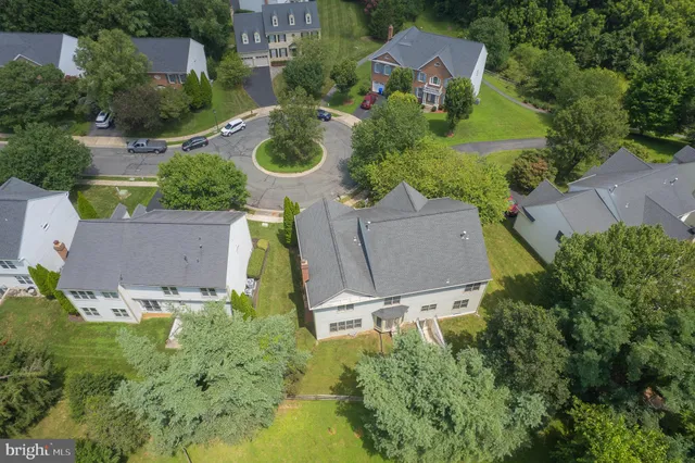 $1,470,000 | 10604 Maplecrest Lane, Potomac, MD 20854