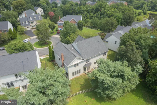 $1,470,000 | 10604 Maplecrest Lane, Potomac, MD 20854