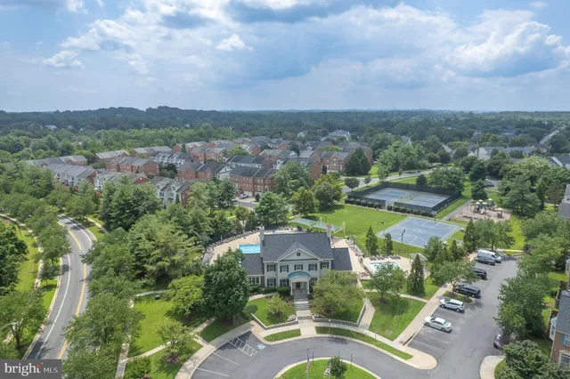 $1,470,000 | 10604 Maplecrest Lane, Potomac, MD 20854