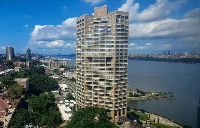 $414,900 | 7000 Boulevard East, Unit 46A, Guttenberg, NJ 07093