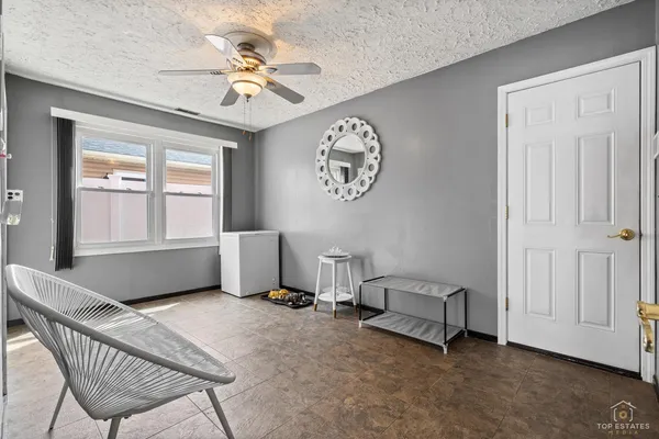 $445,000 | 176 Appleby Drive, Glendale Heights, IL 60139