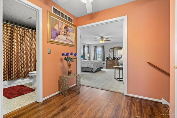 $445,000 | 176 Appleby Drive, Glendale Heights, IL 60139