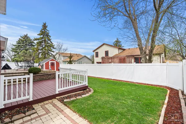 $445,000 | 176 Appleby Drive, Glendale Heights, IL 60139