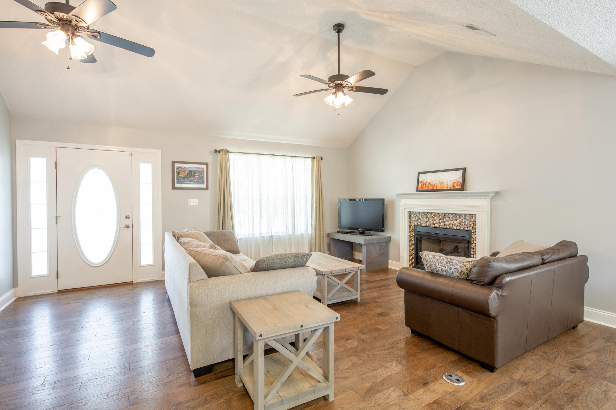 10390 Fielding Road Ooltewah, TN 37363 - Photo 4 of 23 Great Room