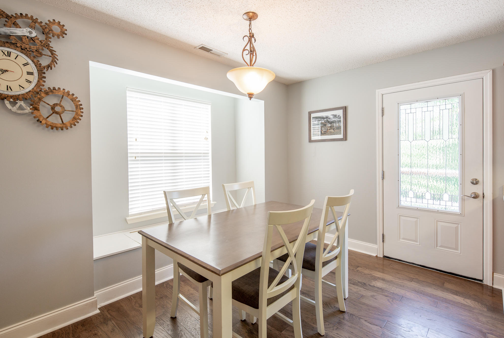 10390 Fielding Road Ooltewah, TN 37363 - Photo 9 of 23 Eat-In Kitchen