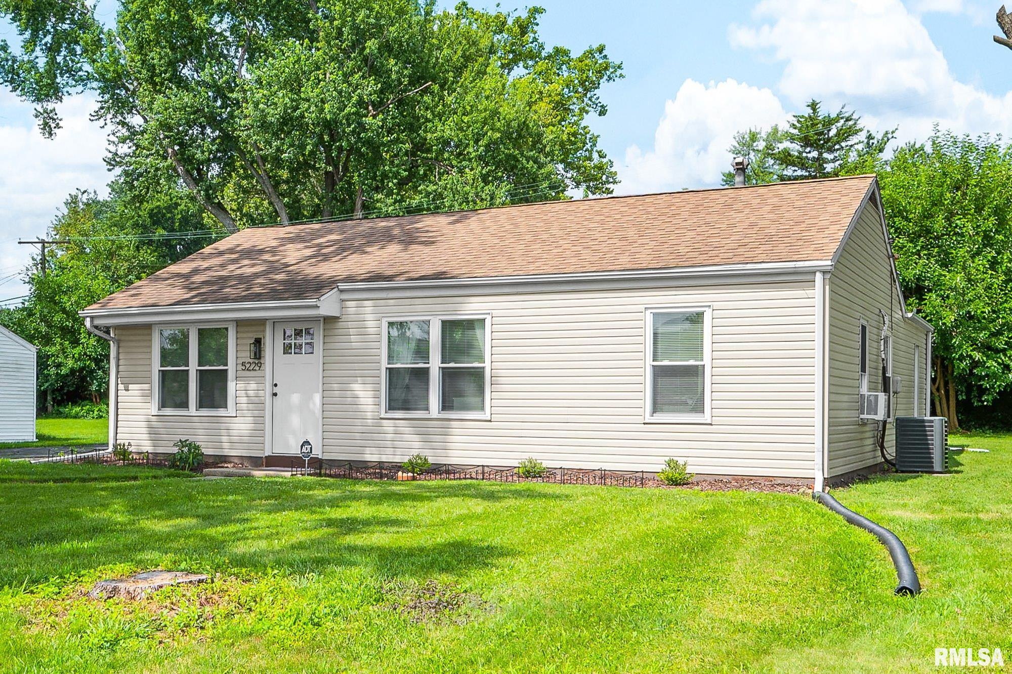 5229 North Hamilton Road Peoria, IL 61614 - Photo 20 of 23
