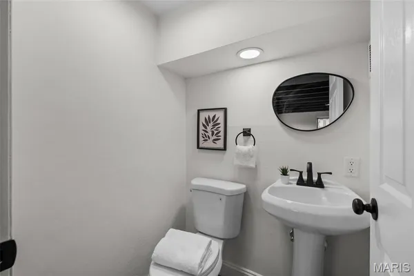 $249,900 | 4512 Burncoate Drive, St. Louis, MO 63129