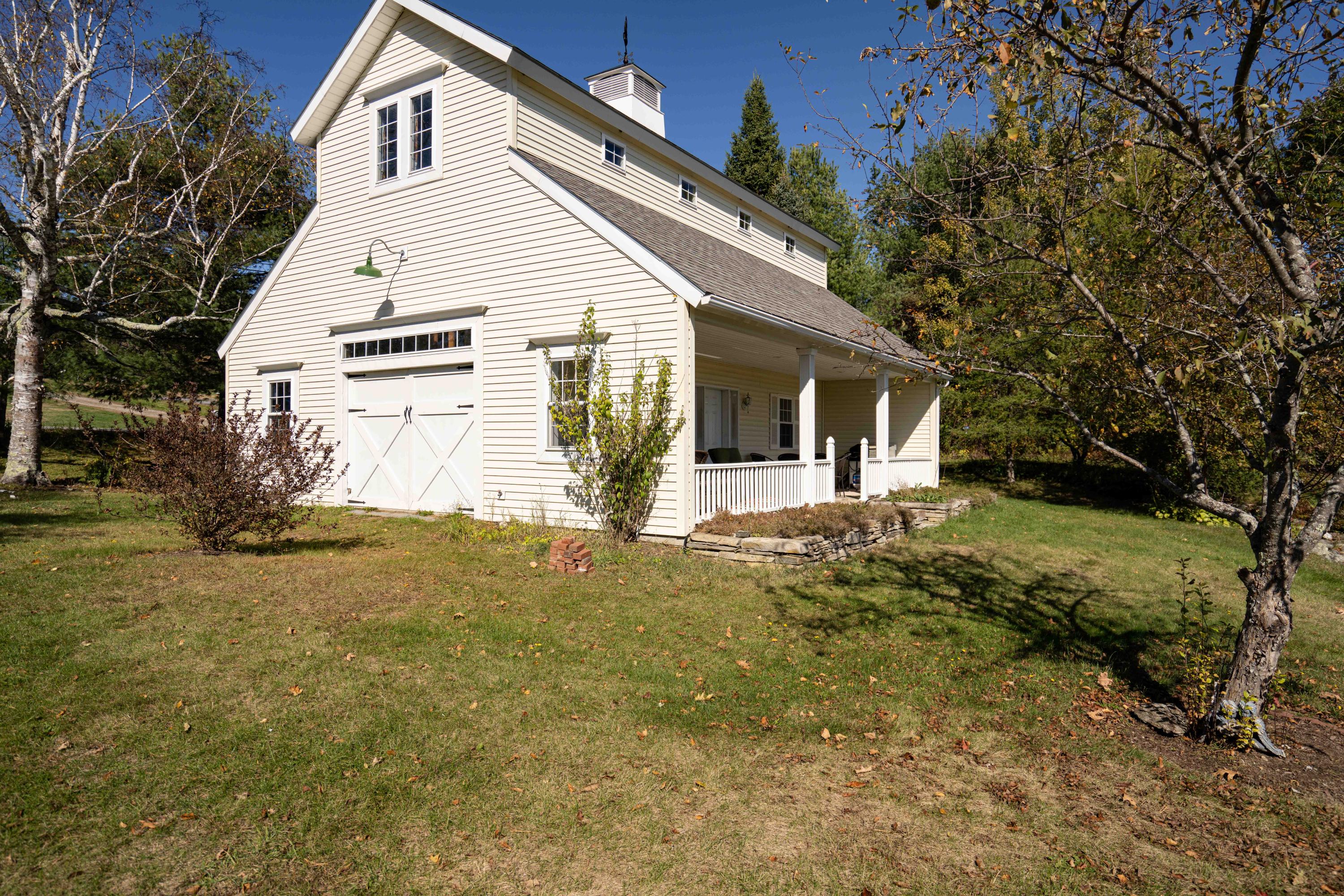 17 Albion Road South China, ME 04358 - Photo 7 of 36 The Coop 32 x 36