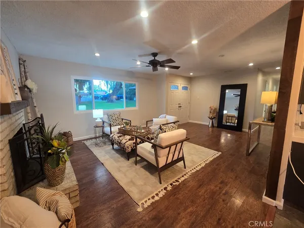 $3,400 | 607 Sixth Street, Norco, CA 92860