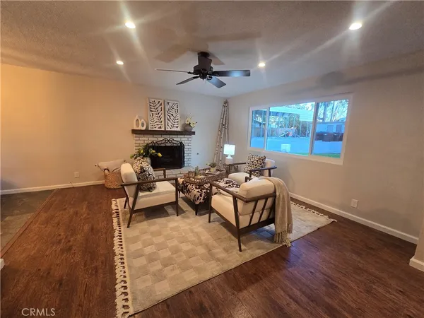 $3,400 | 607 Sixth Street, Norco, CA 92860