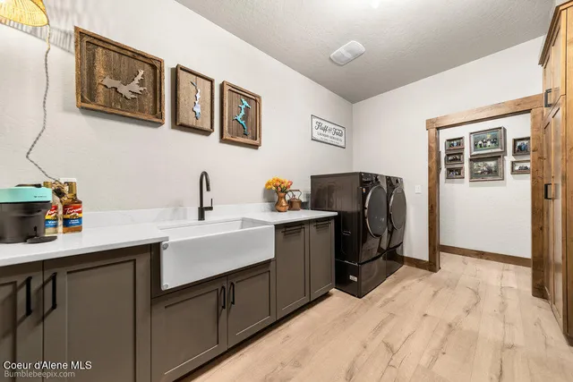 $1,649,500 | 29131 North Hindman Street, Athol, ID 83801