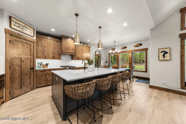 $1,649,500 | 29131 North Hindman Street, Athol, ID 83801