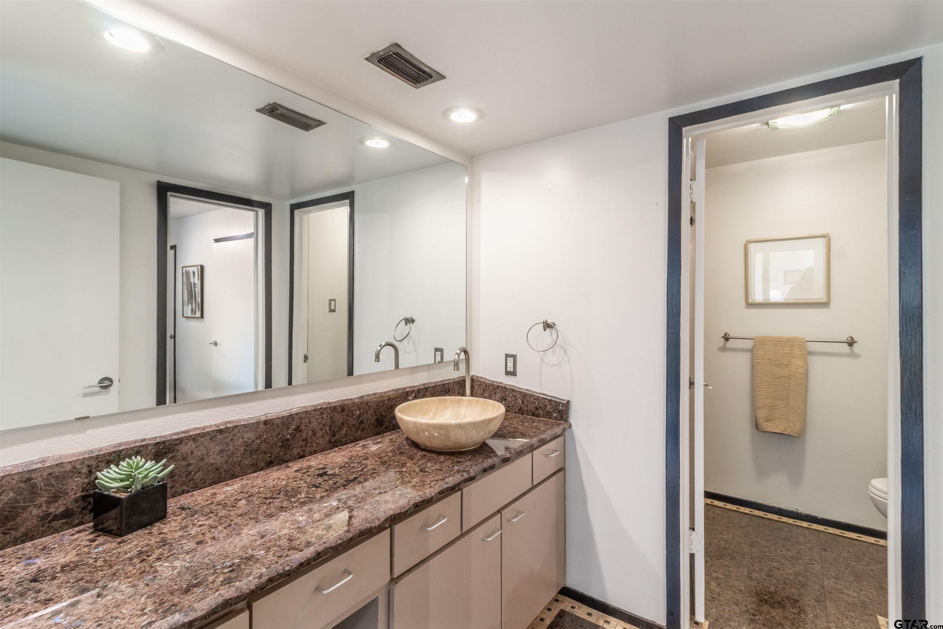 520 East Lake Street Tyler, TX 75701 - Photo 21 of 41