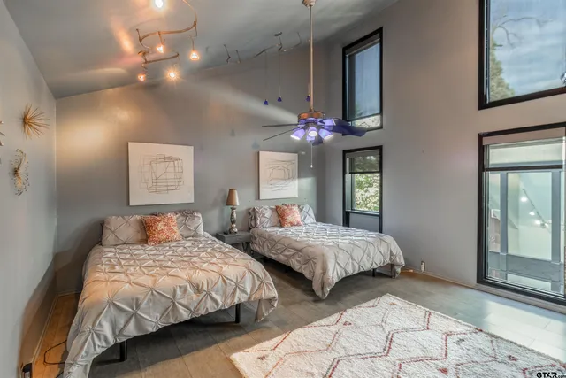 $319,900 | 520 East Lake Street, Tyler, TX 75701