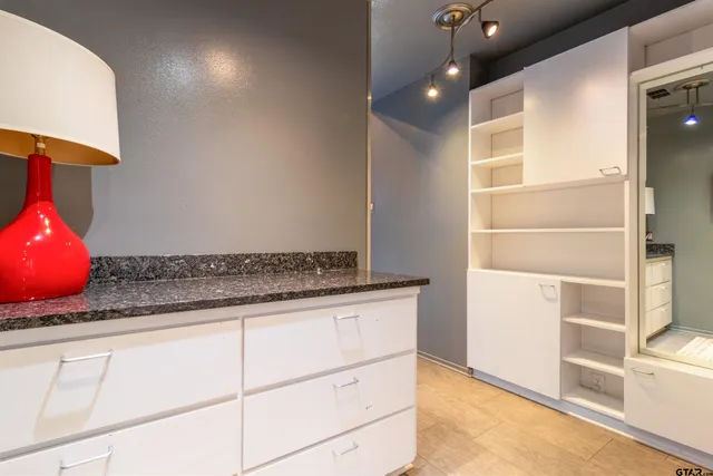 $319,900 | 520 East Lake Street, Tyler, TX 75701