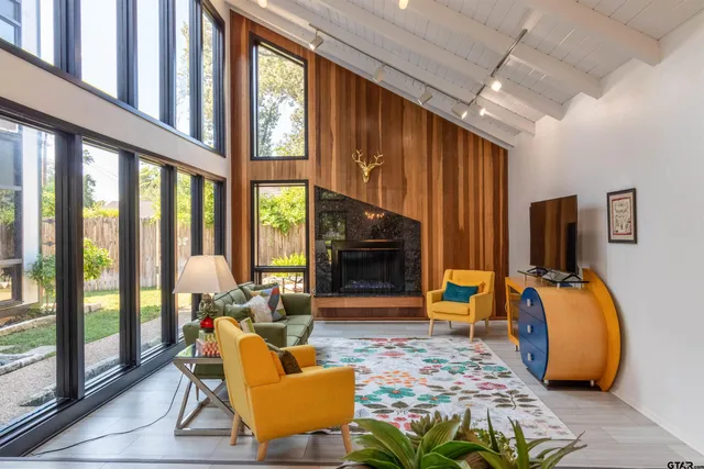 $319,900 | 520 East Lake Street, Tyler, TX 75701