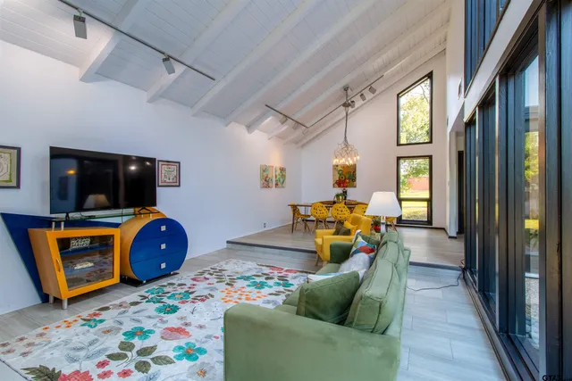 $319,900 | 520 East Lake Street, Tyler, TX 75701