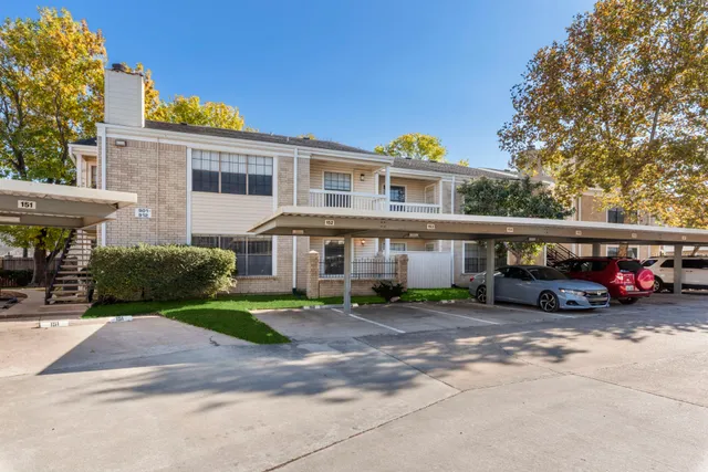 $1,600 | 2750 Holly Hall Street, Unit 901, Houston, TX 77054