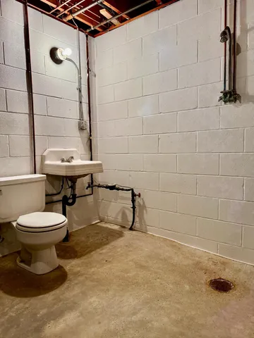 $289,900 | 146 West Washington Avenue, Alden, MN 56009