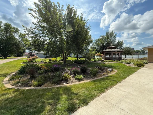 $289,900 | 146 West Washington Avenue, Alden, MN 56009