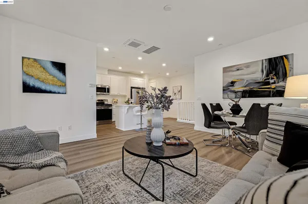 $1,158,888 | 5885 Cadence Avenue, Dublin, CA 94568