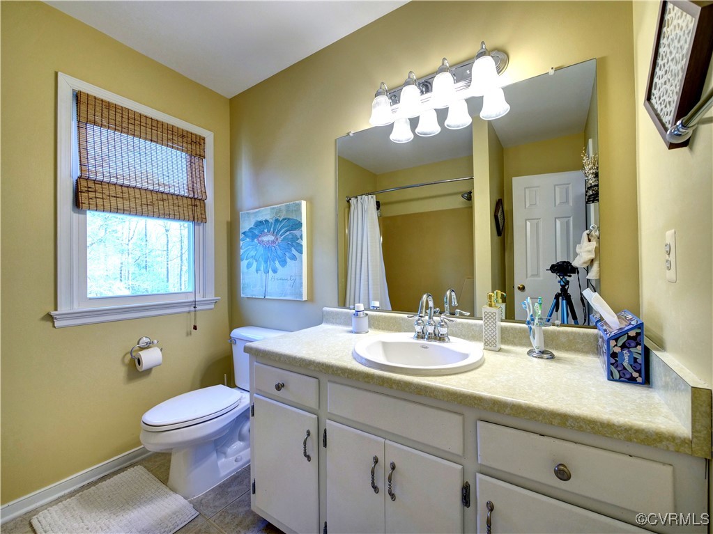 1630 Old Hundred Road Midlothian, VA 23112 - Photo 23 of 31 Hall Full Bath