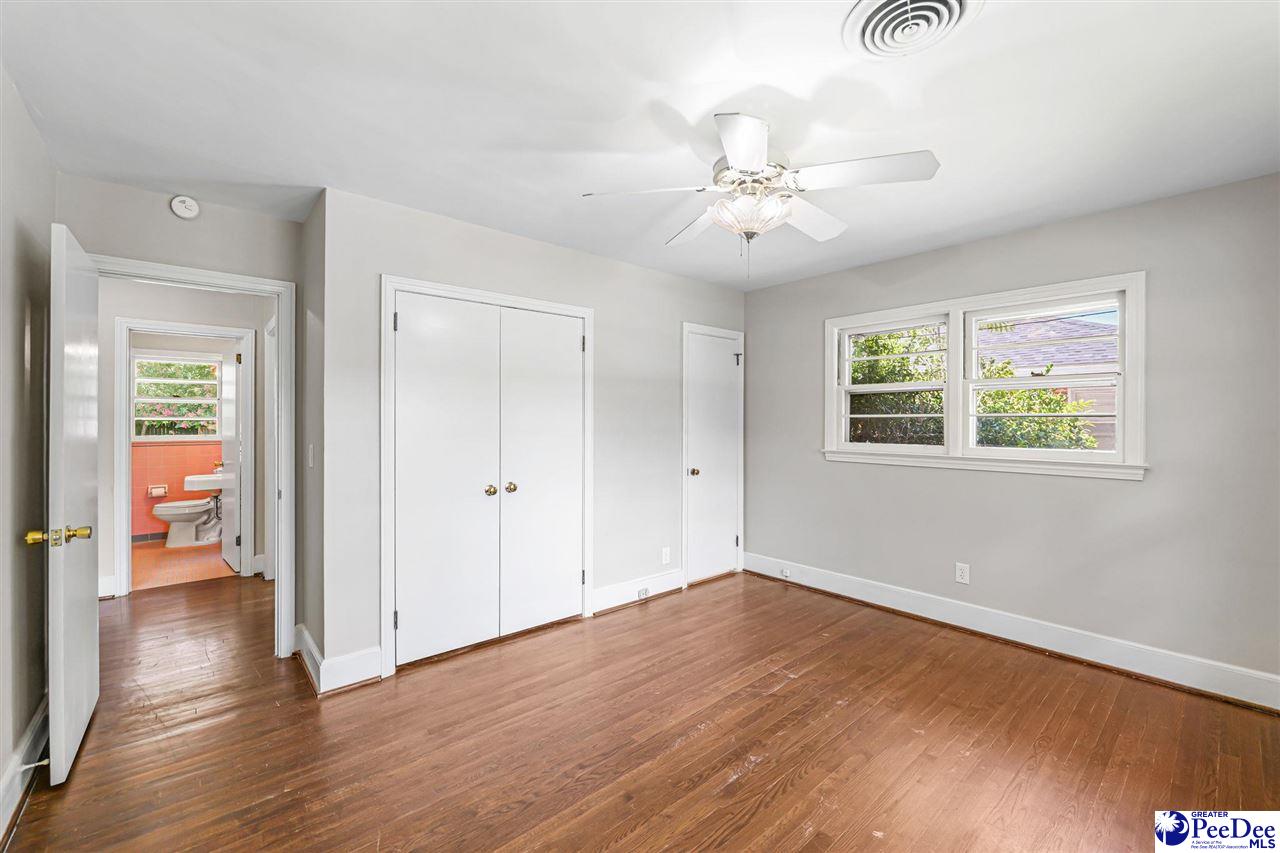 1135 Rutledge Avenue Florence, SC 29505 - Photo 10 of 16 Gallery Image 10
