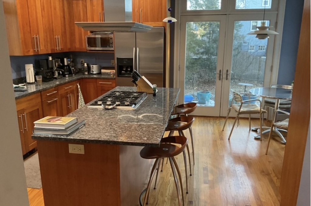 34 Woodcliff Road Newton, MA 02461 - Photo 2 of 17 Gallery Image 2