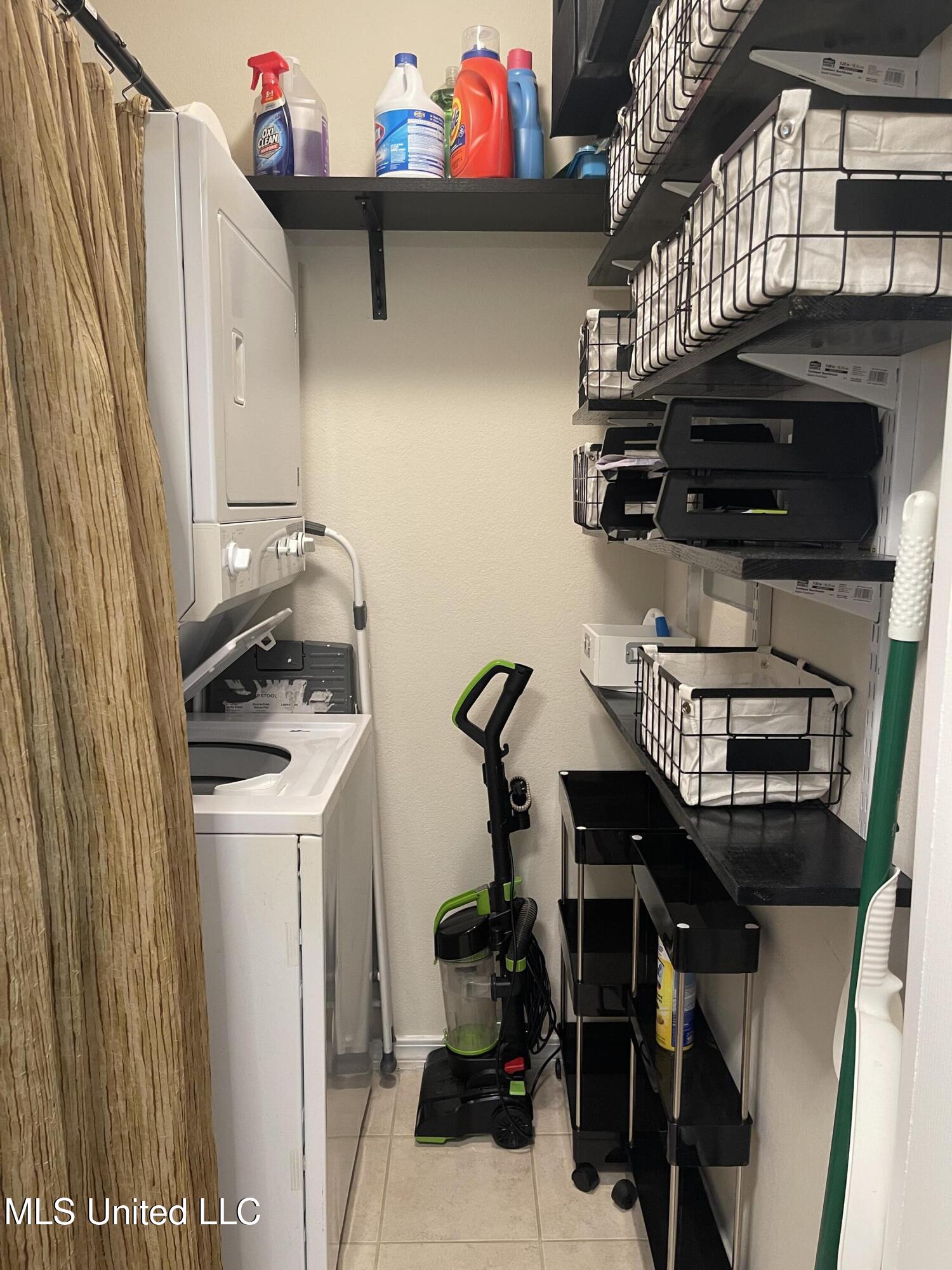 1282 Beach Boulevard, Unit 106 Biloxi, MS 39530 - Photo 14 of 28 IMG_6820