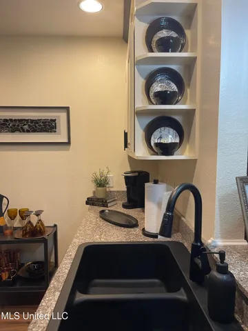 $2,300 | 1282 Beach Boulevard, Unit 106, Biloxi, MS 39530