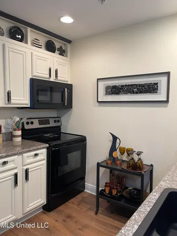 $2,300 | 1282 Beach Boulevard, Unit 106, Biloxi, MS 39530