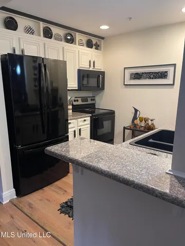 $2,300 | 1282 Beach Boulevard, Unit 106, Biloxi, MS 39530