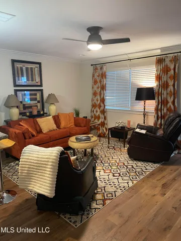 $2,300 | 1282 Beach Boulevard, Unit 106, Biloxi, MS 39530