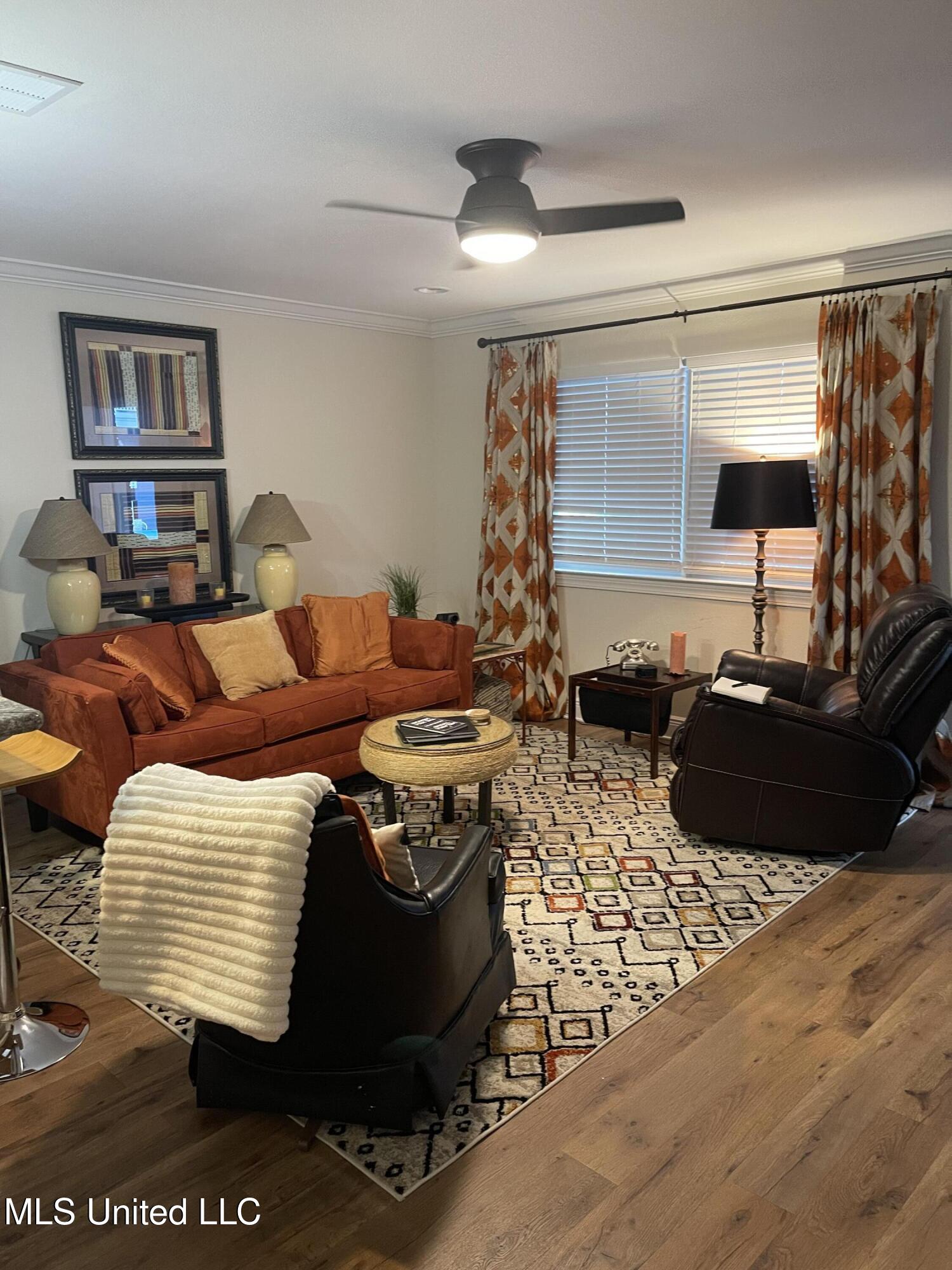 1282 Beach Boulevard, Unit 106 Biloxi, MS 39530 - Photo 6 of 28 IMG_6813