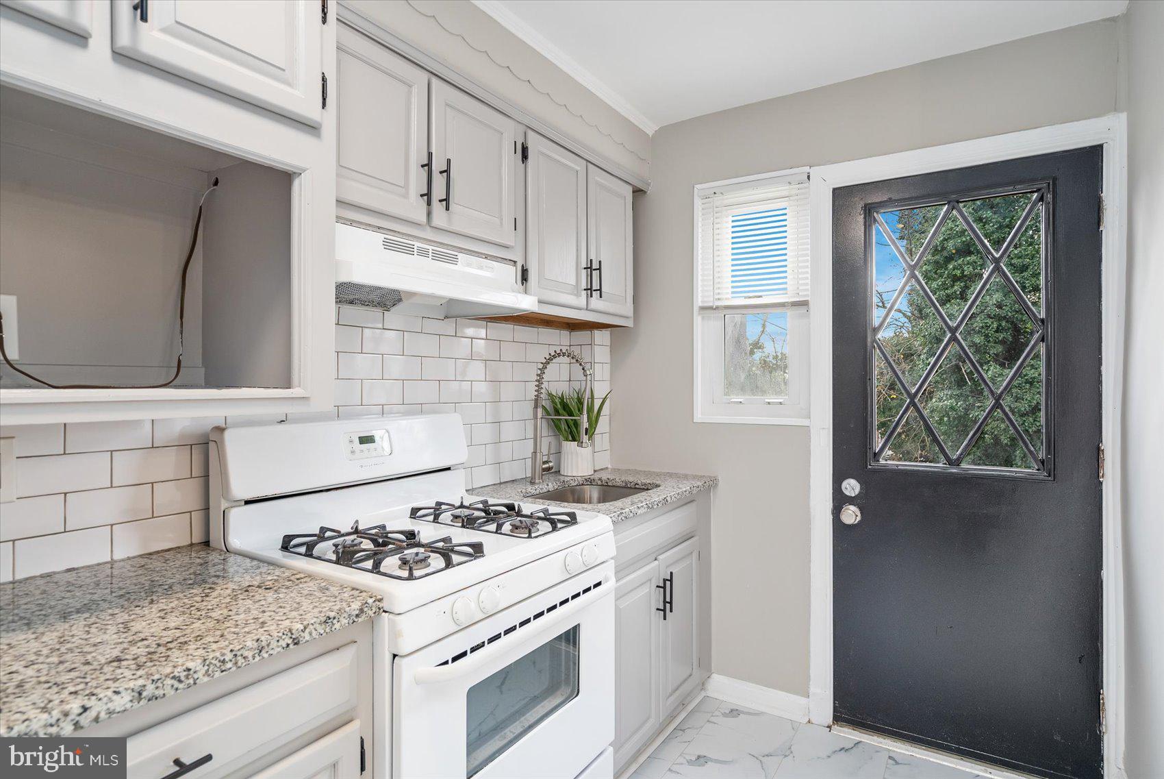4107 Rokeby Road Baltimore, MD 21229 - Photo 12 of 35 Gallery Image 12