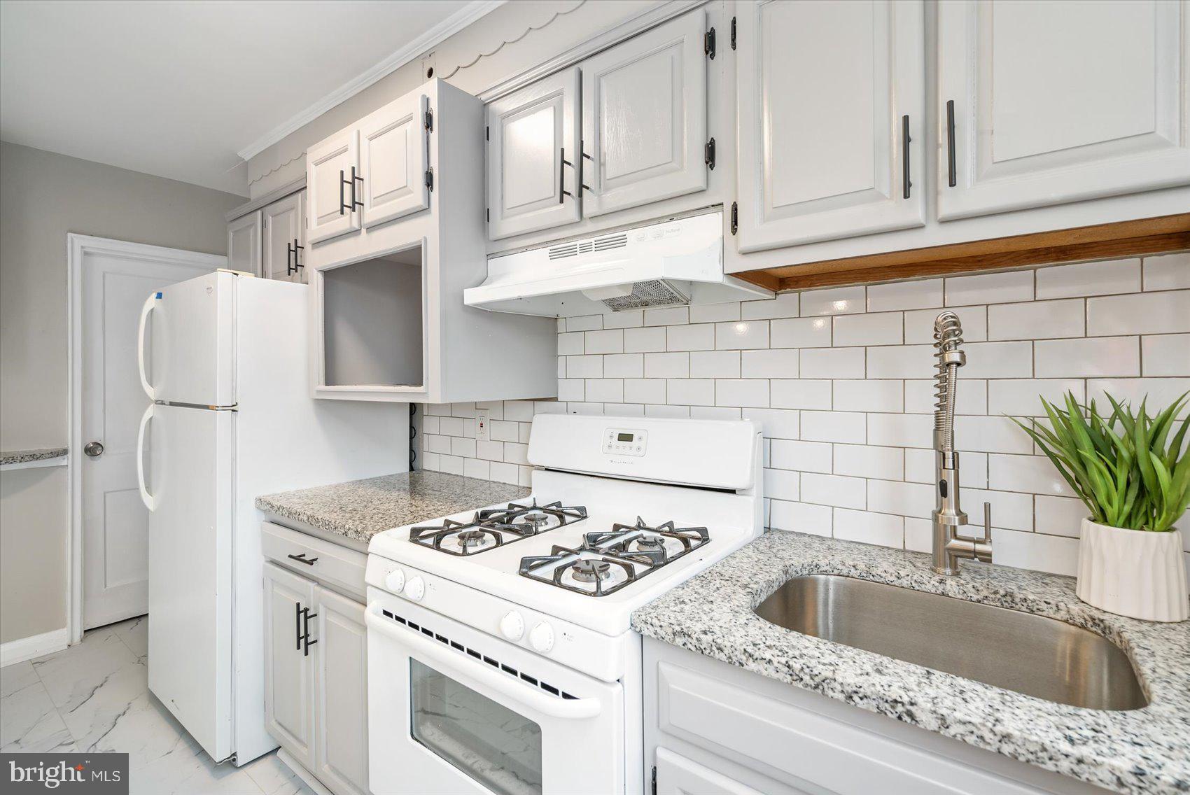 4107 Rokeby Road Baltimore, MD 21229 - Photo 13 of 35 Gallery Image 13