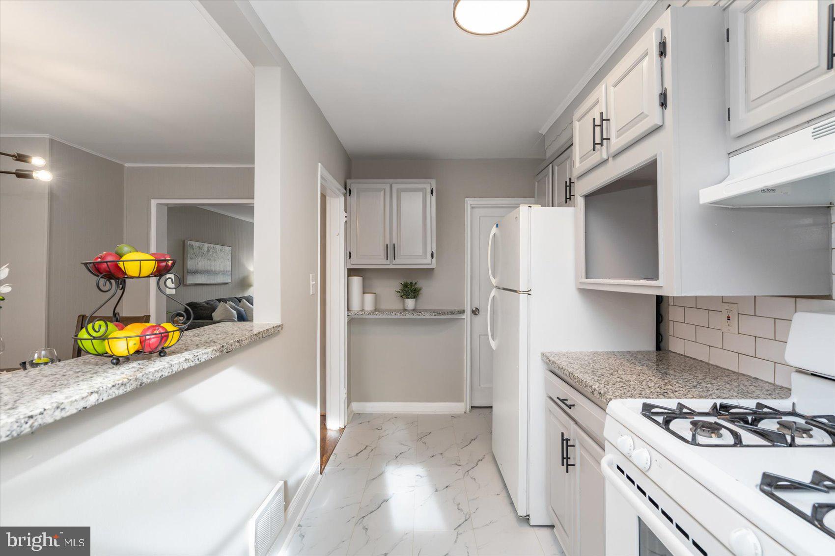 4107 Rokeby Road Baltimore, MD 21229 - Photo 14 of 35 Gallery Image 14