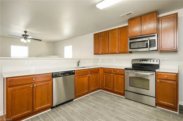 $2,465 | 5955 Odenton Lane, Pfafftown, NC 27040