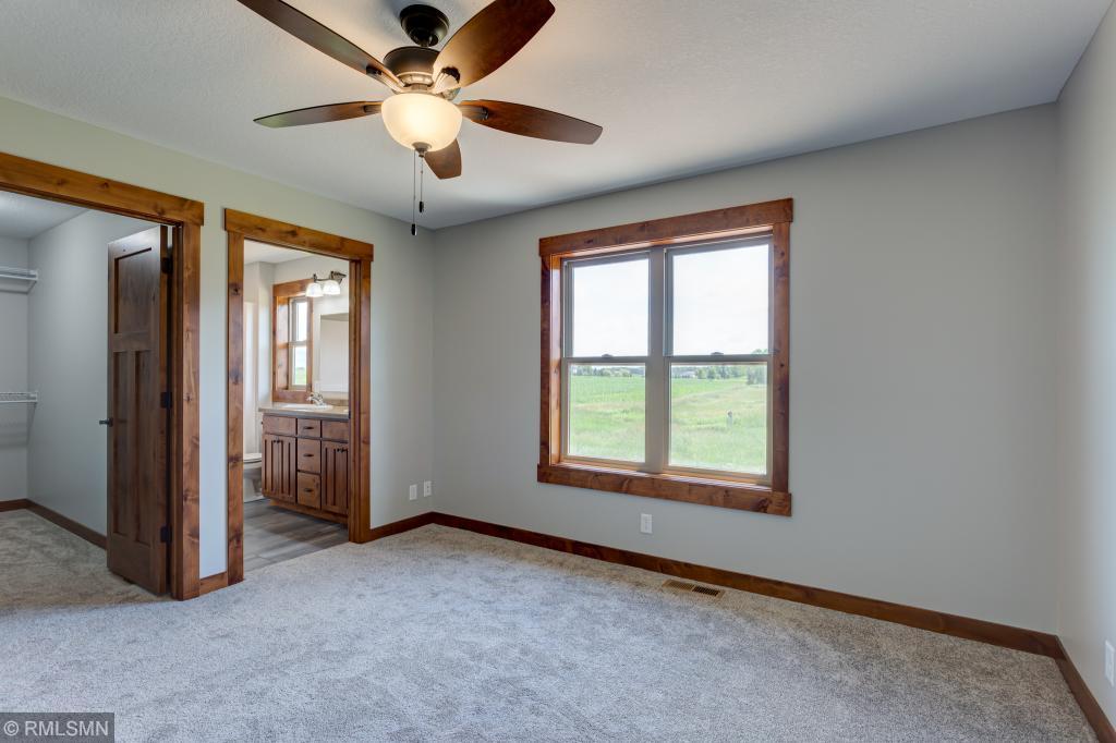 411 Prairie Road New Richmond, WI 54017 - Photo 18 of 42 Gallery Image 18