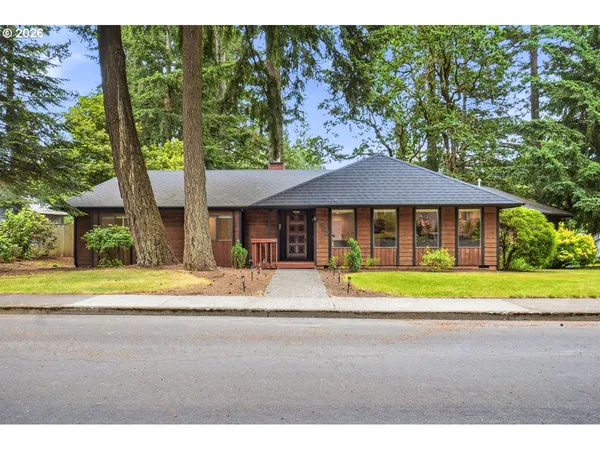 $608,000 | 4580 Patriot Court Southeast, Salem, OR 97302