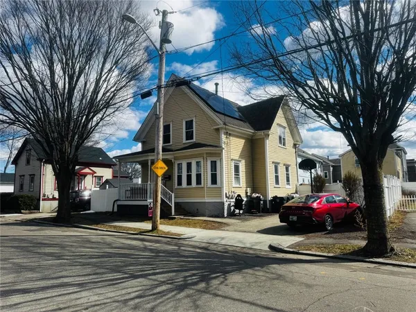 $395,000 | 110 Gallup Street, Providence, RI 02905