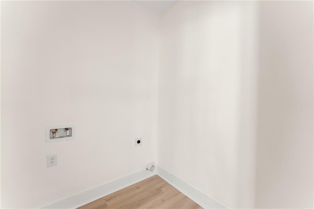 172 Llewellyn Street Clarkesville, GA 30523 - Photo 18 of 49 a view of a small space