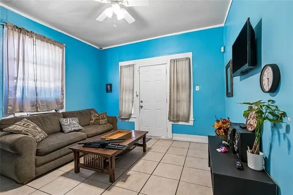 $150,000 | 2540-42 Mistletoe Street, New Orleans, LA 70118